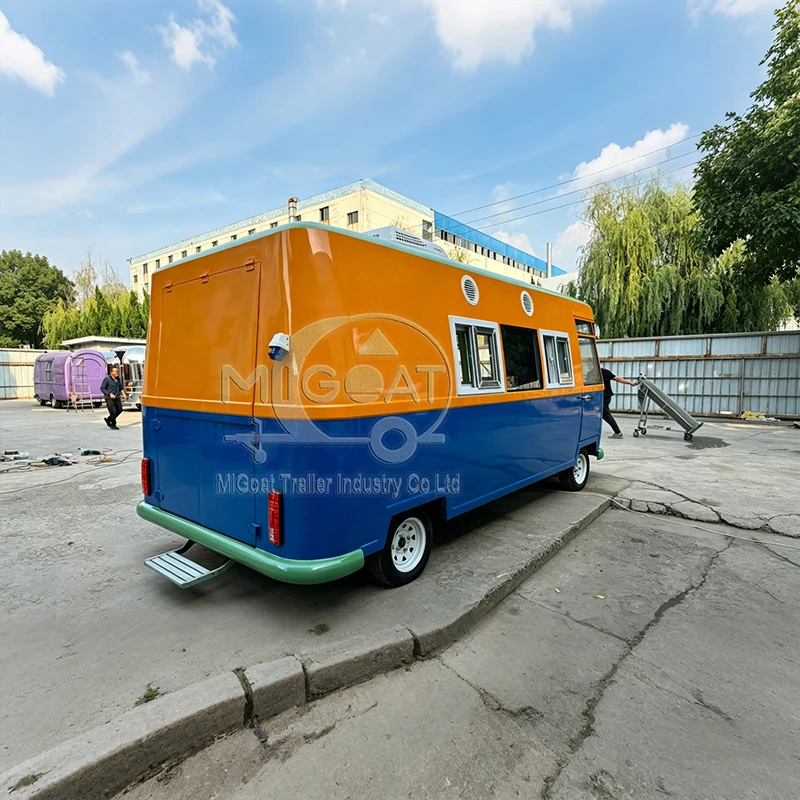 業務用移動式フードバン、調理設備完備、屋外スナックケータリン - Food Snacks Catering のレビューと価格